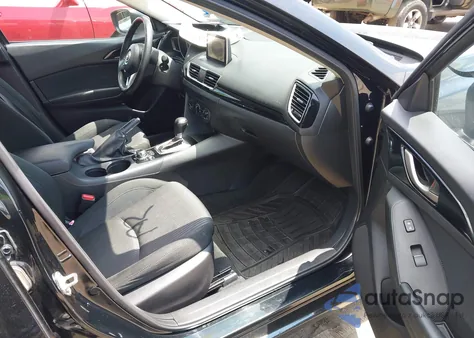 2015 Mazda Mazda3 I Touring z USA, uszkodzony, nr VIN JM1BM1V70F1267862